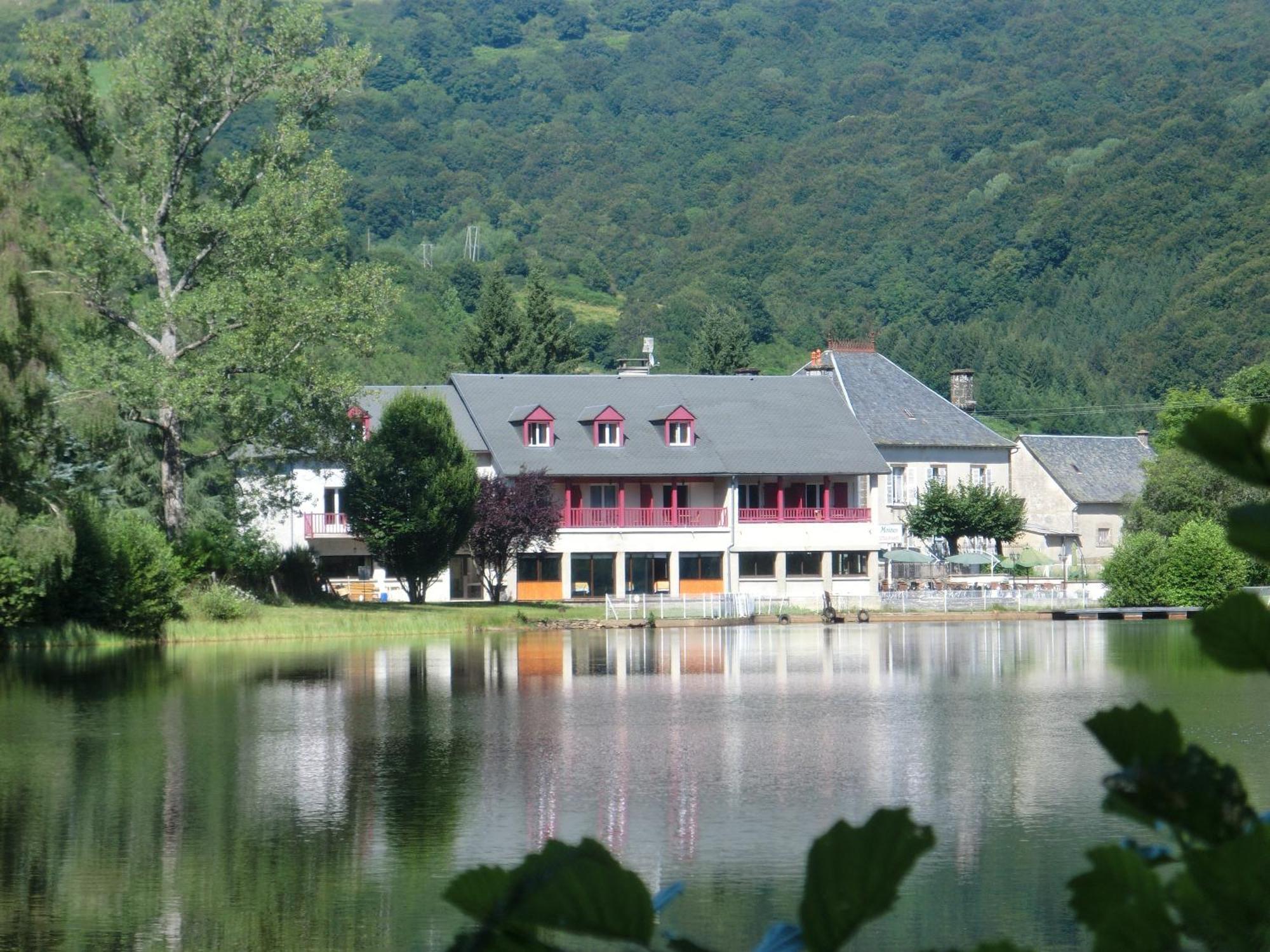 Le Lac Des Moines Condat  Ngoại thất bức ảnh
